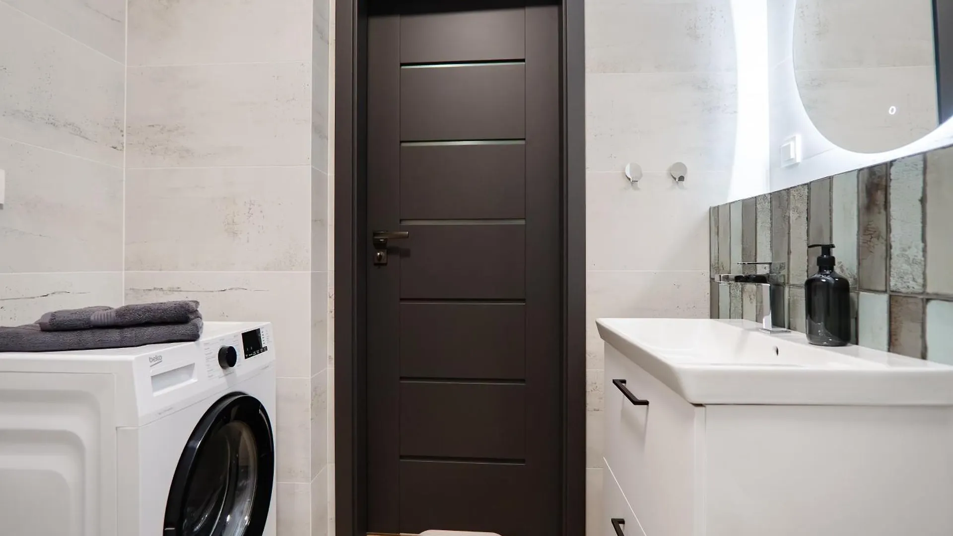 Poznan Jezyk-Luxury Apartment Free Parking